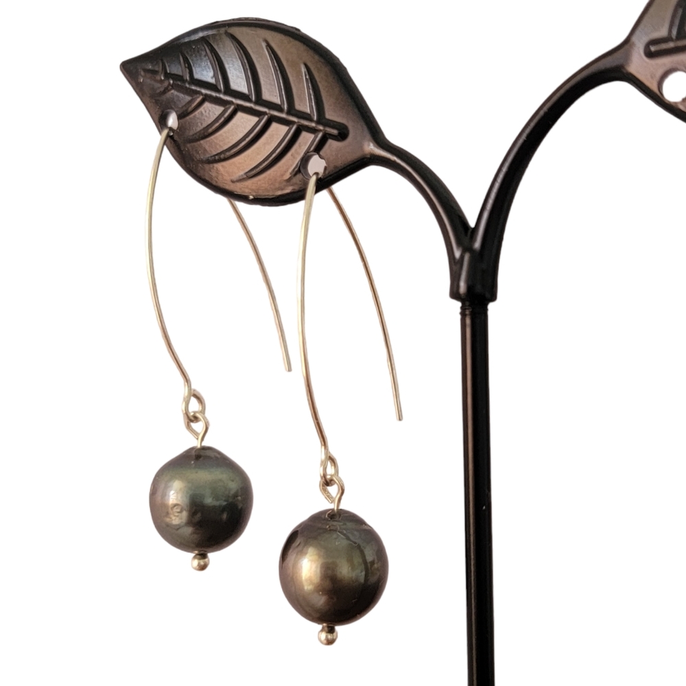 New Tahitian Black pearl earrings handmade dangle